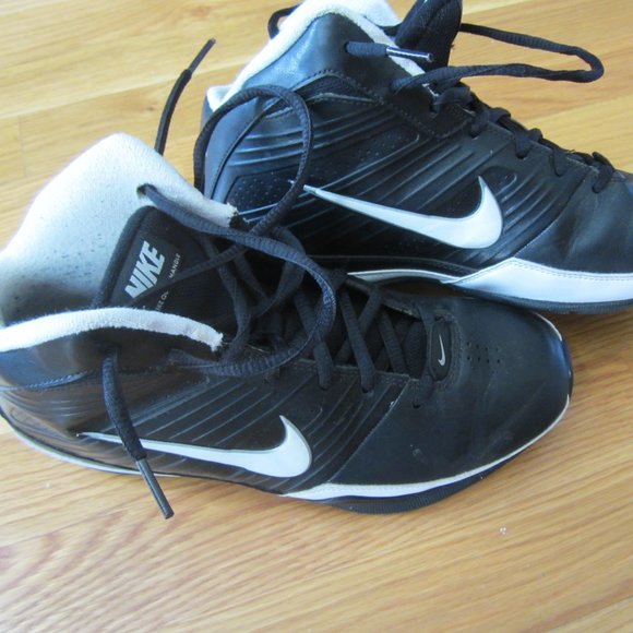 size 6.5 basketball shoes